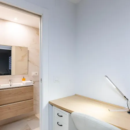 Jardinillos Bed & Parking * 하엔